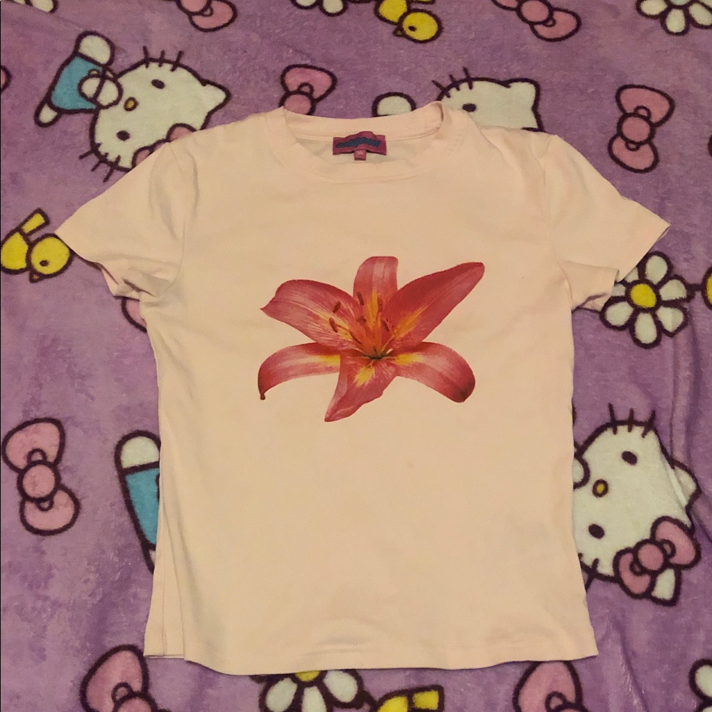 Edikted Pink Tee With Large Pink Lily Graphic